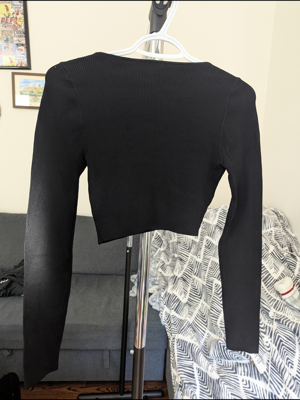 Express Black Long-Sleeve Wrap Crop Top - Picture 2 of 4